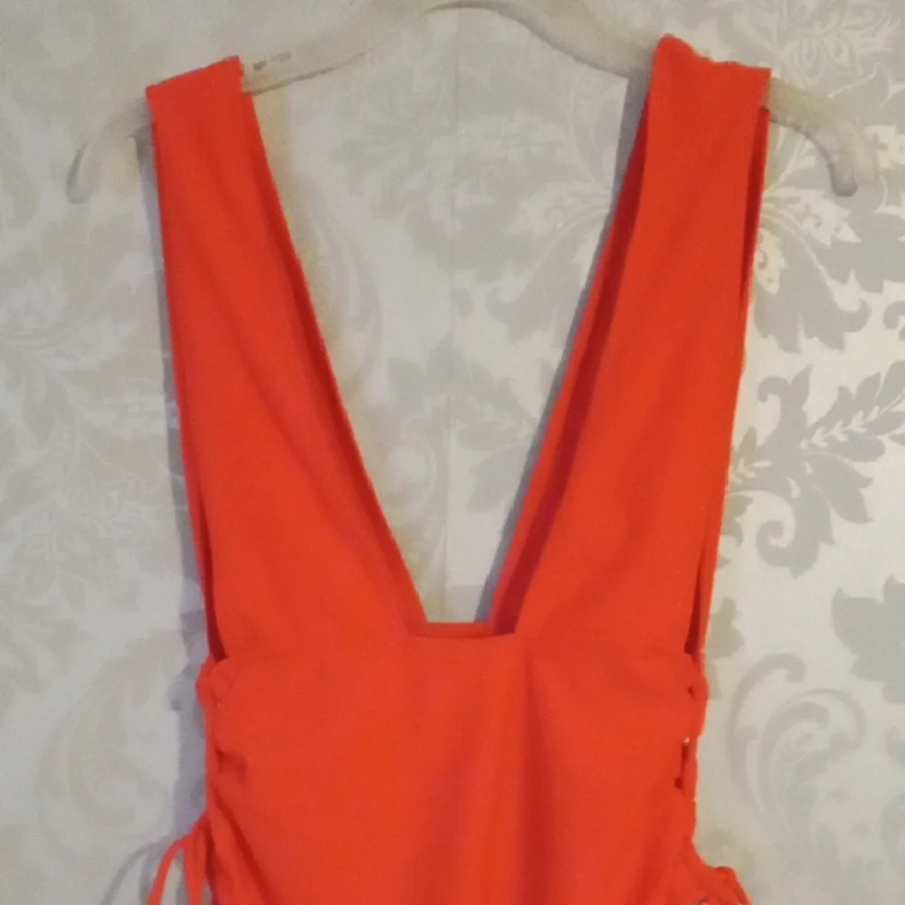 Forever 21 Orange Women's One Piece Swimsuit - Picture 5 of 6